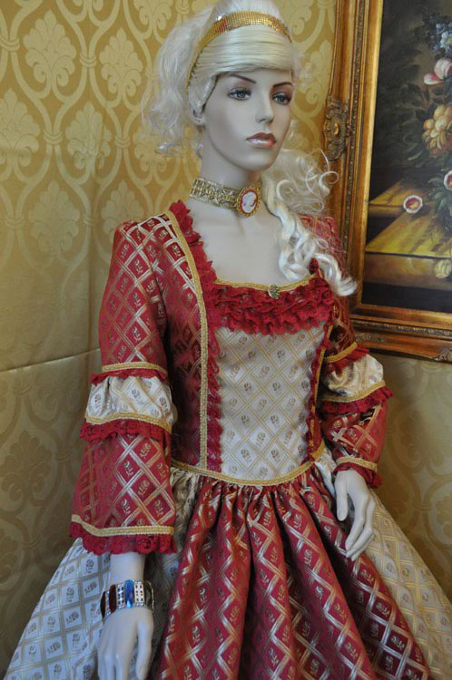 Costumista