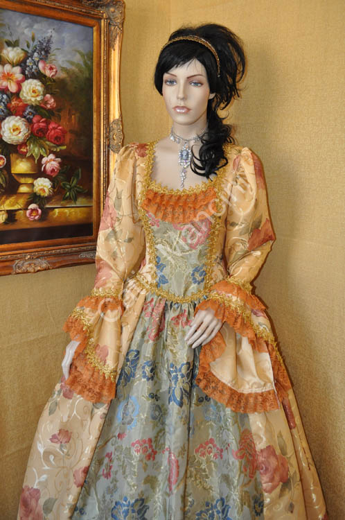 Venetian Costumes for rent (4)