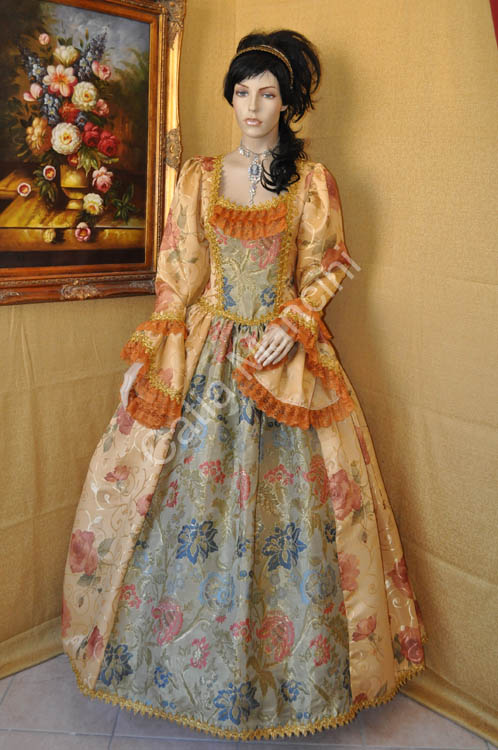 Venetian Costumes for rent (8)
