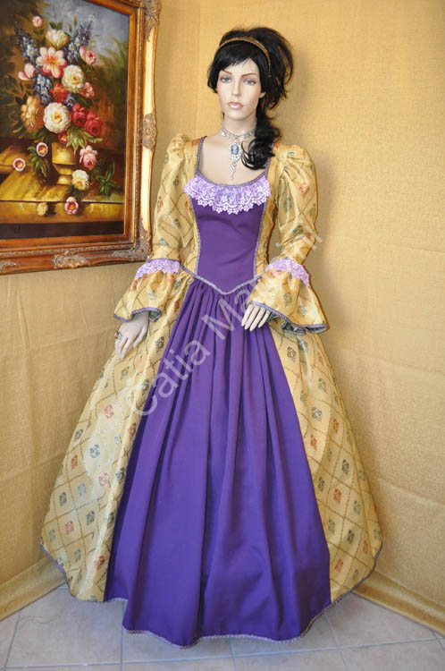 Costume Venetian worked by hand wise artisans