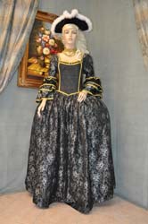 Vestito-tipico-carnevale-veneziano