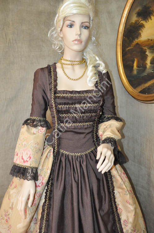 Abito-Dama-del-Settecento (11)