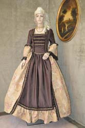 Abito-Dama-del-Settecento