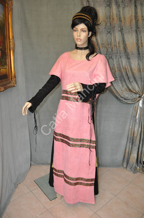 Vestito-del-Medioevo-Femminile (13)