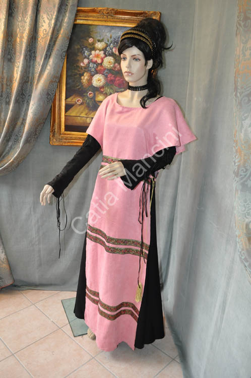 Vestito-del-Medioevo-Femminile (2)