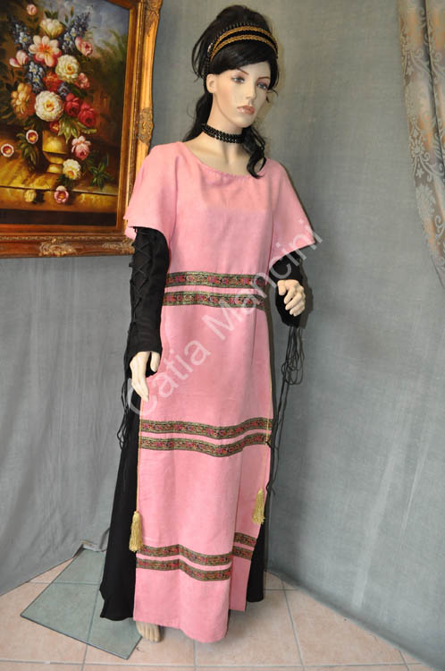 Vestito-del-Medioevo-Femminile (3)