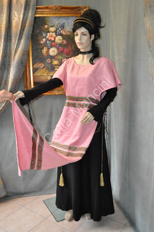 Vestito-del-Medioevo-Femminile (8)