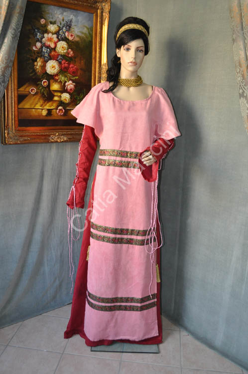 Abito-Femminile-per-cortei