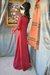 Veste-Femminile-tipica-Medioevo (11)