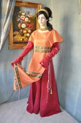 Veste-Femminile-tipica-Medioevo (6)