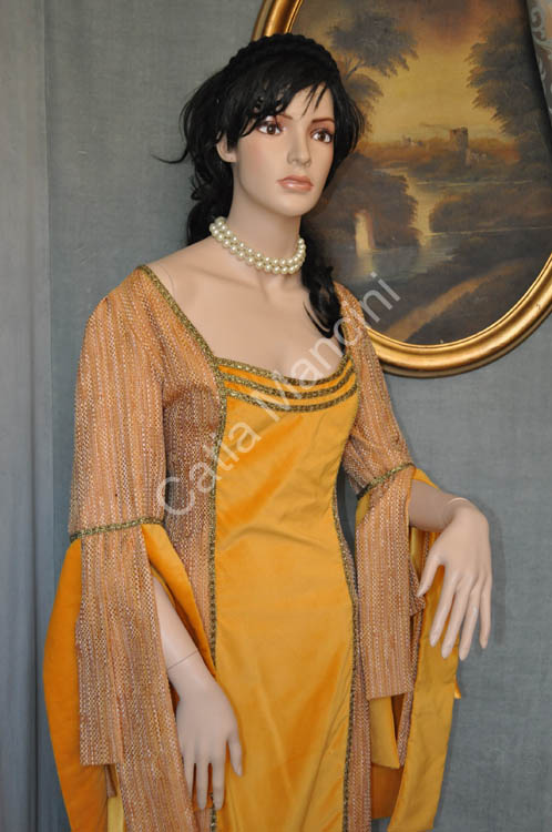 Veste-Donna-del-Medioevo (14)