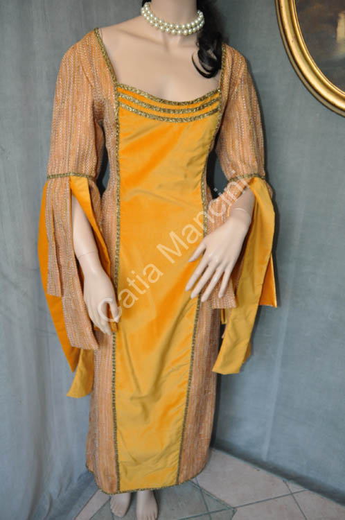 Veste-Donna-del-Medioevo (7)