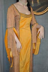 Veste-Donna-del-Medioevo (13)