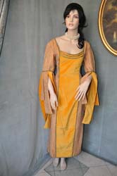 Veste-Donna-del-Medioevo (9)