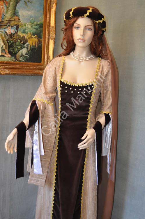 Vestito per cortei Medioevali (14)