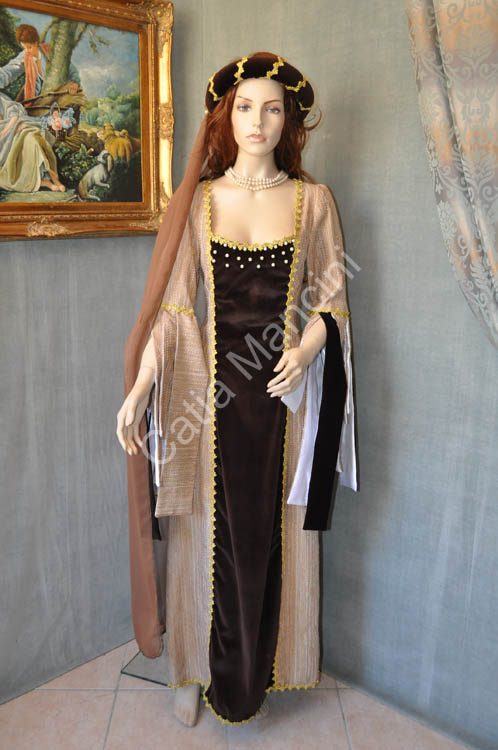 Vestito per cortei Medioevali (4)