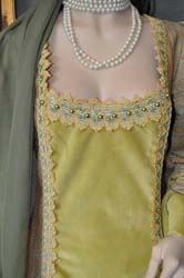 Costume-femminile-del-medioevo (3)