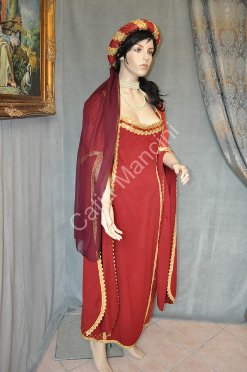 Costume-Storico-Donna-del-Medioevo (3)