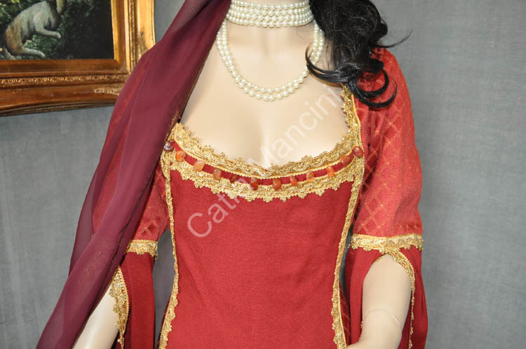 Costume-Storico-Donna-del-Medioevo (4)