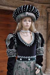 Catia Mancini Dama medievale vestito (16)