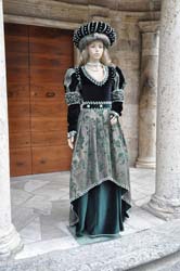 Catia Mancini Dama medievale vestito (9)