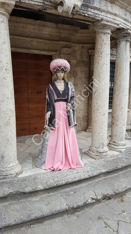 Vestito Dama Medioevo Catia Mancini (9)