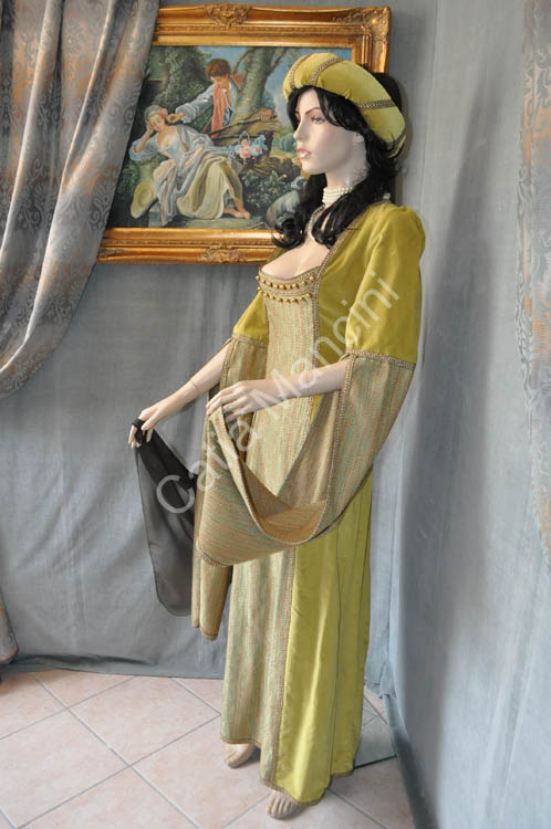 Donna-del-medioevo (2)