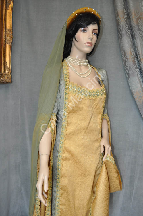 Costume-secolo-xv-donna (5)