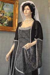 Costume-epoca-medievale (1)
