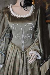 Abito-Donna-Medioevo (2)