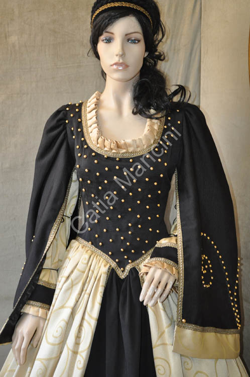 Abito Donna del Medioevo (4)