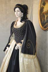 Abito Donna del Medioevo (2)