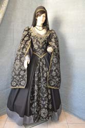 Abbigliamento-Donna-Medioevo (14)