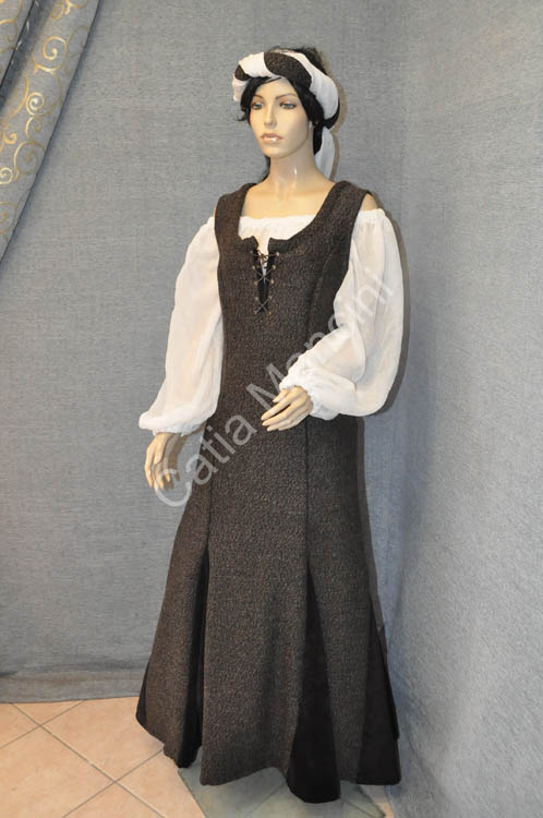 Costume Locandiera Medioevale (1)
