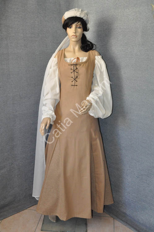 vestito locandiera medievale in lana