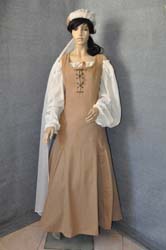 vestito locandiera medievale in lana