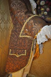 Costume