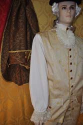 Costume
