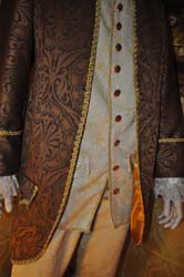 Costume