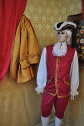 Costume