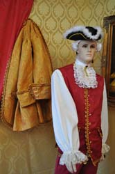 Costume