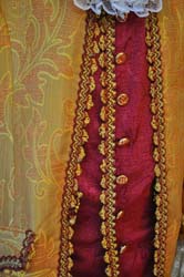 Costume