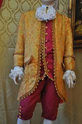 Costume