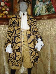 Costume