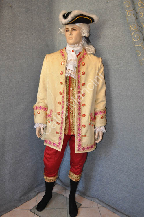 Vestito Storico  Maschile del 1725 (12)