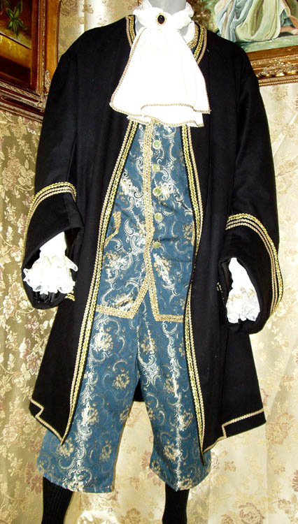 Costume