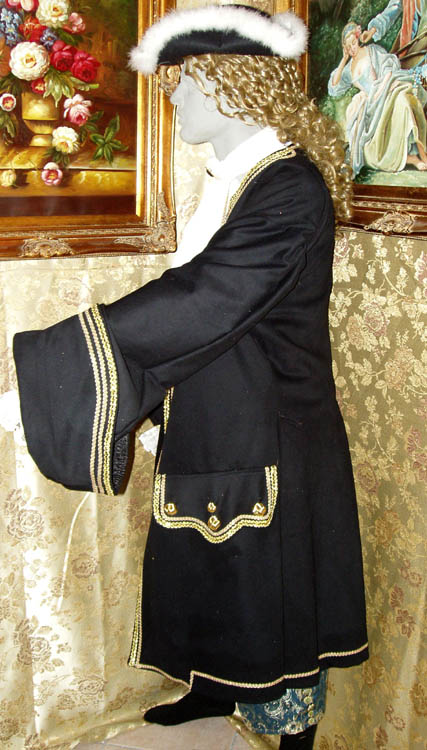 Costume