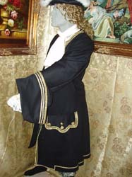Costume