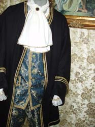 Costume