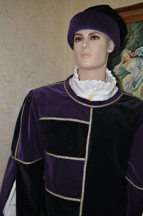 Costume